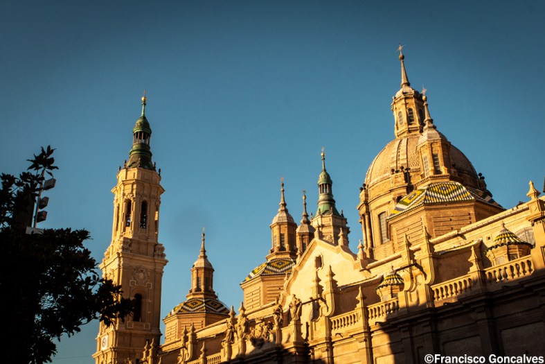 Vista desde la Plaza de Nuestra Señora del Pilar / View from the Plaza of Our Lady of the Pillar
