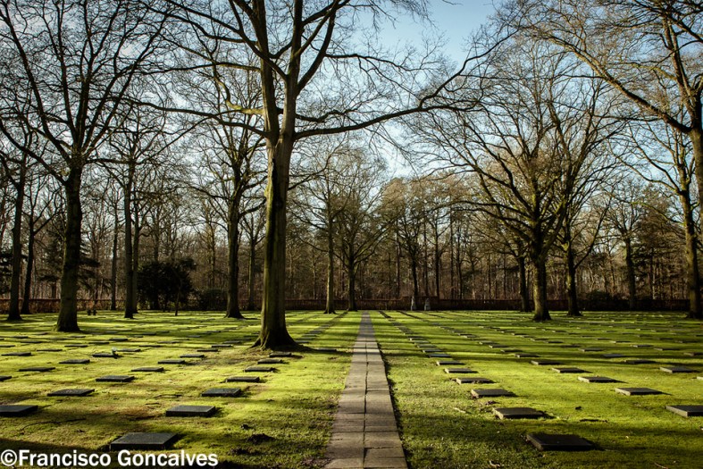 Cementerio de Guerra Alemán de Vladslo - Bélgica / Vladslo War Cemetery - Belgium