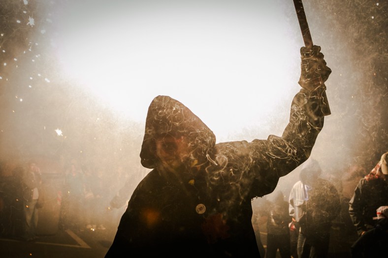 Retrato en medio del humo