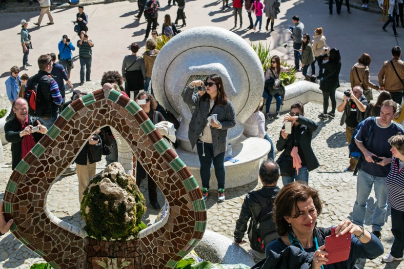 Turistas en la escalinata