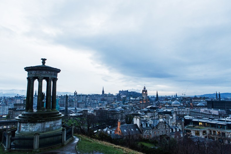 La postal clásica de Edimburgo