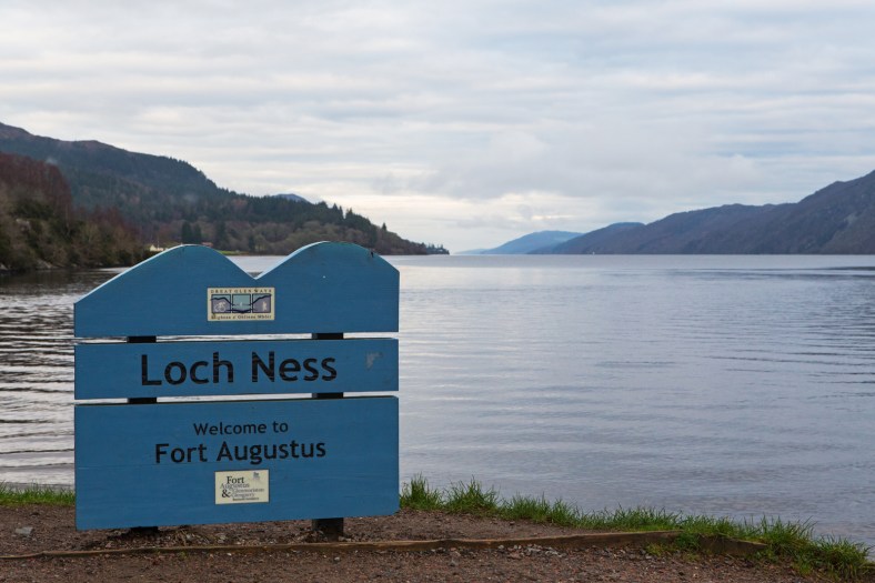 El letrero de Loch Ness es uno de los puntos preferidos de los turistas